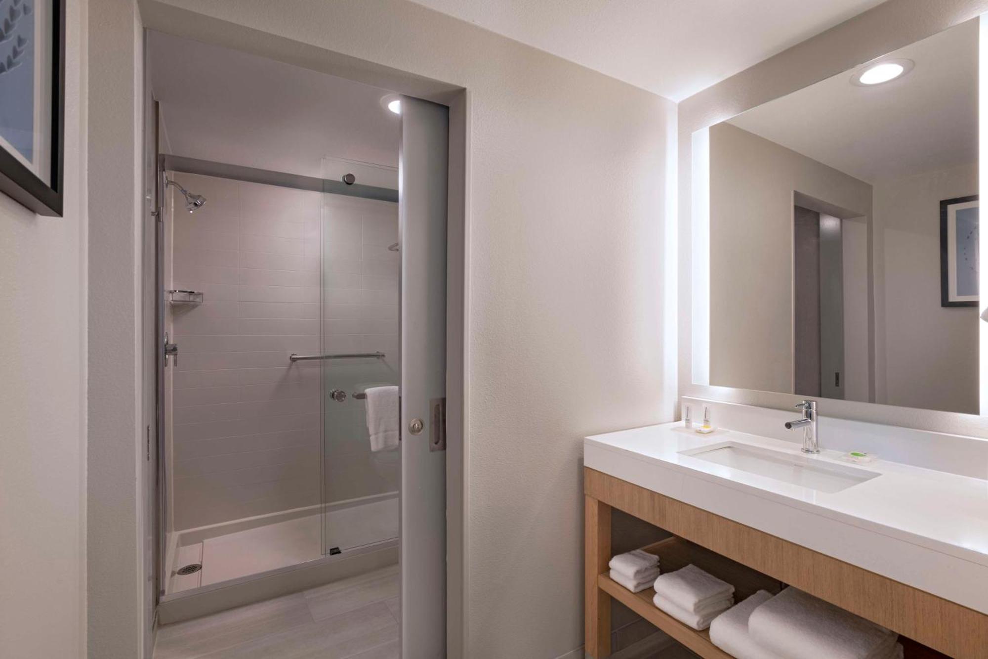 ไฮแอท เพลส ออสติน เลค ทราวิส/โฟร์ พอยต์ Hotel ภายนอก รูปภาพ